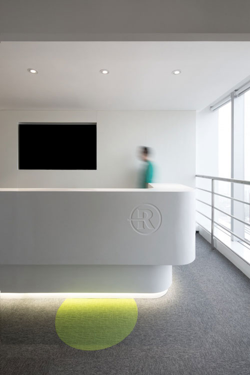 杭州服飾有限公司運(yùn)營中心前臺(tái)設(shè)計(jì)