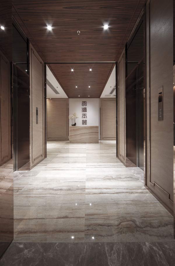 低調(diào)，內(nèi)斂，卻不失內(nèi)在的奢華