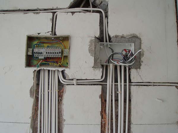 強電、弱電