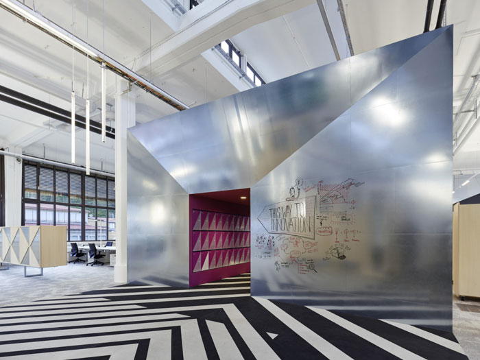 廠區(qū)辦公室通道裝修設計效果圖