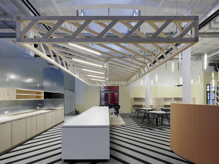 廠區(qū)辦公室茶水間裝修設計效果圖